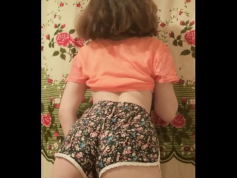 ❤️ Sexy junges Babe zieht ihre Shorts vor der Kamera aus ❌ Porno fb bei uns ❌❤